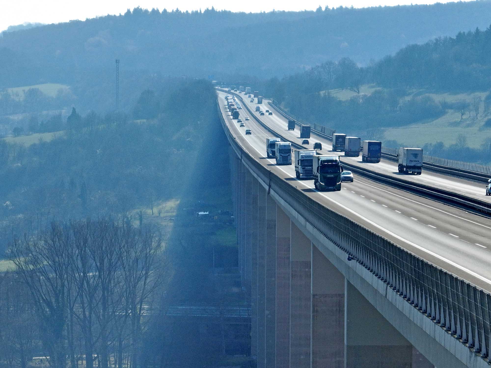 Verwunderlich Verkehr Auf Der A61 Fotos