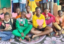 Erlös aus Kakaoverkauf des Fairtrade-Standes geht nach Ouagadougou Foto:AMPO International e.V. - Kinder der AMPO-Schule in Ouagadougou